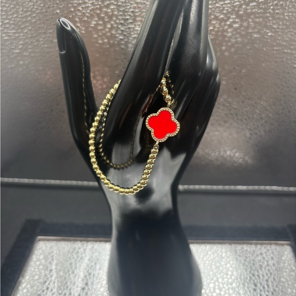 Elegant Stretchy Gold and Red Flower Bracelet ❤️❤️